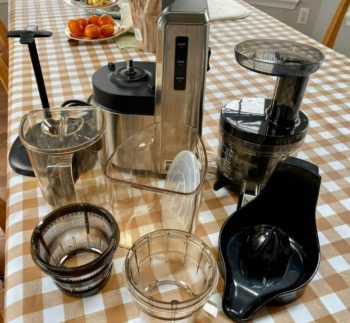 Hurom slow juicer review